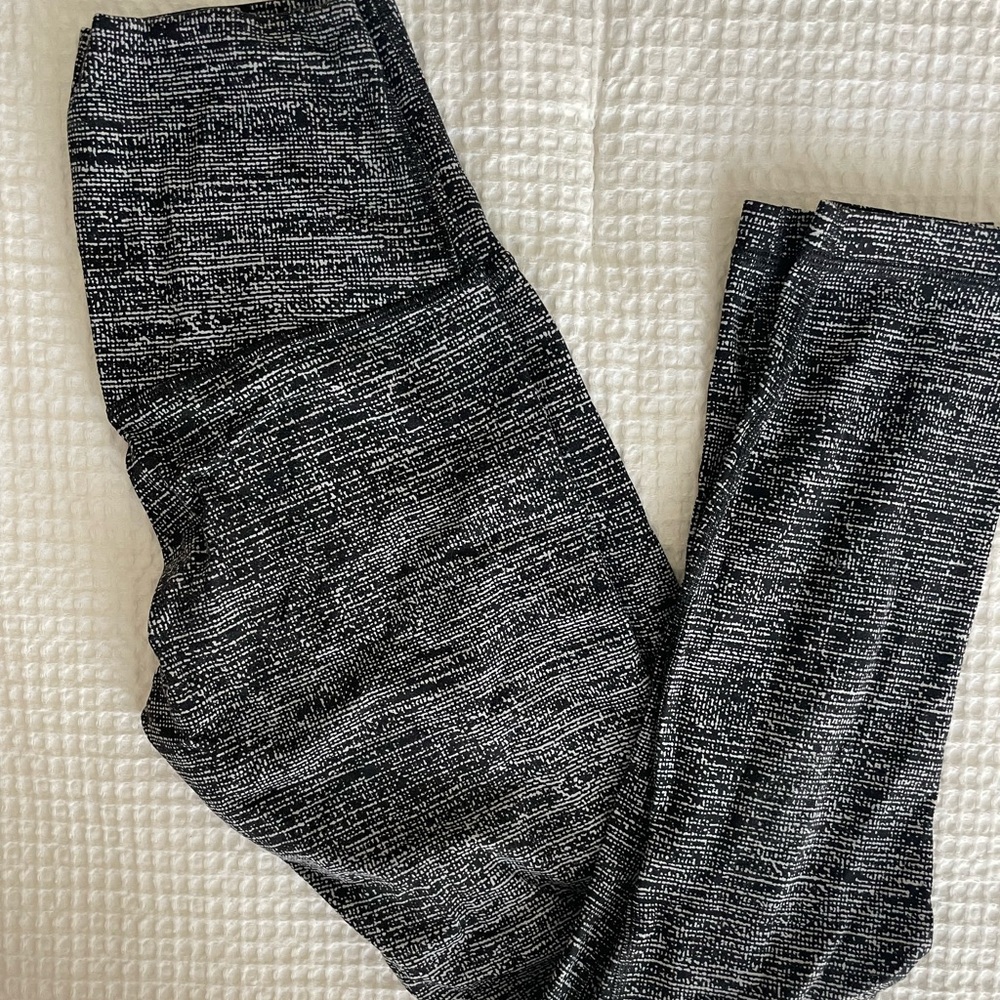 Lululemon Align crop